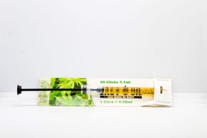 THC Distillate Syringe (clicker)